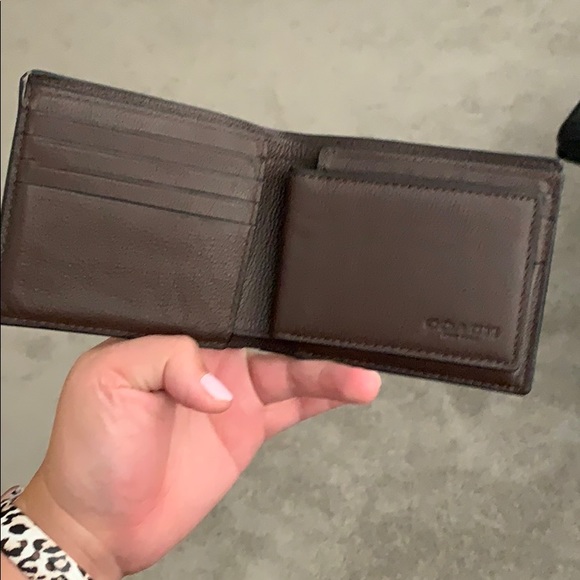 Authentic Men’s Coach Wallet - Picture 2 of 4